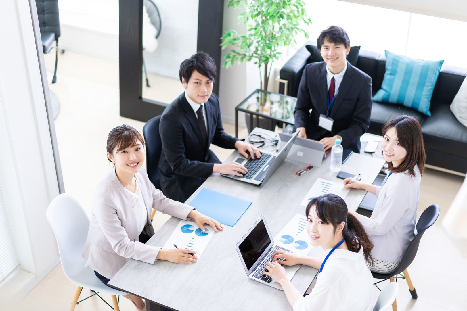 カスタマーサクセスの市場価値が高い理由!将来性や年収アップ方法を解説