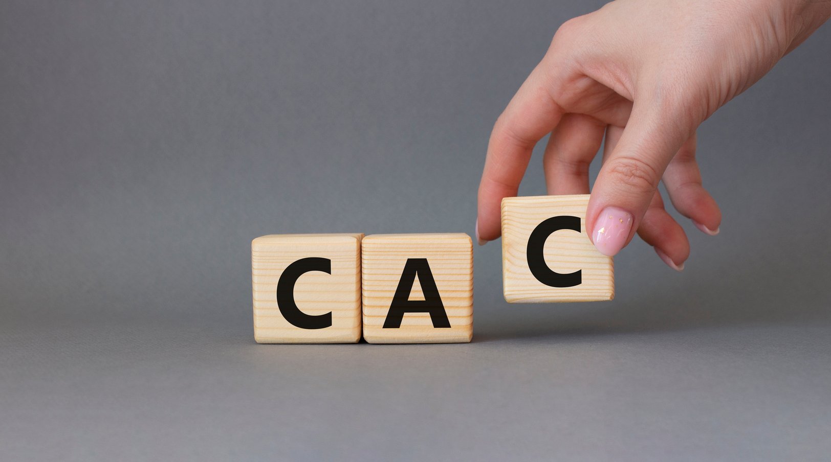 CAC（顧客獲得単価）とは？意味・計算方法・改善施策をわかりやすく解説