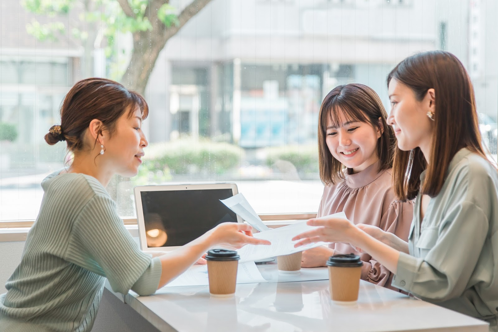 Zendesk導入支援サービスとは?運用に成功した企業の事例も解説