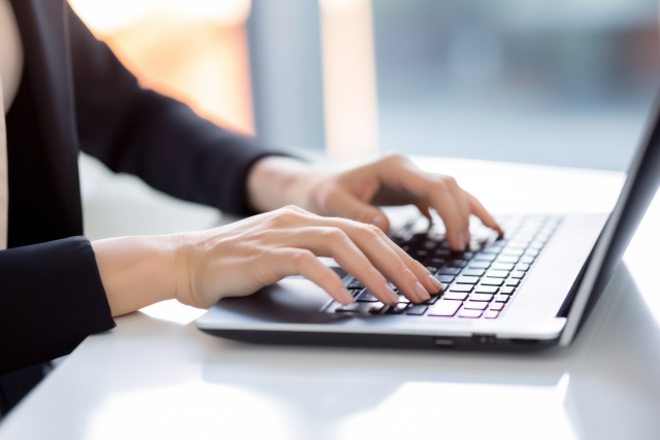 intercomとzendeskどちらを使うべき?特徴やメリットを比較検討!